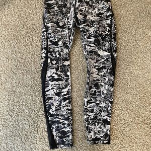 COPY - Lululemon Train Times 7/8 Leggings